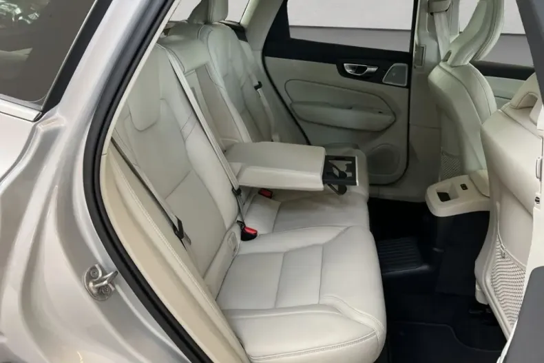 Volvo XC60 din 2025 cu 11.603 km - oferta VOL215502 - foto 21