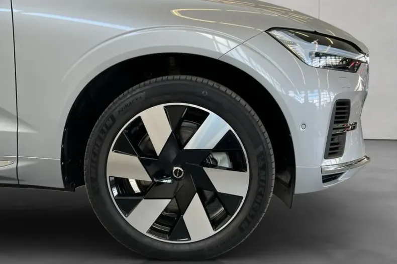 Volvo XC60 din 2025 cu 11.603 km - oferta VOL215502 - foto 29