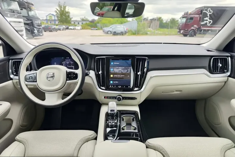 Volvo V60 din 2024 cu 35.000 km - oferta VOL215504 - foto 9