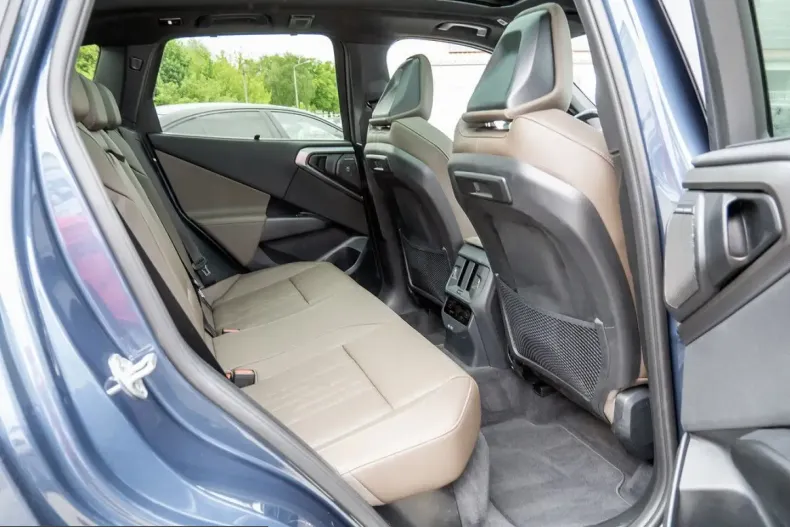 BMW X3 (Seria X) din 2025 cu 6.215 km - oferta BMW215507 - foto 8