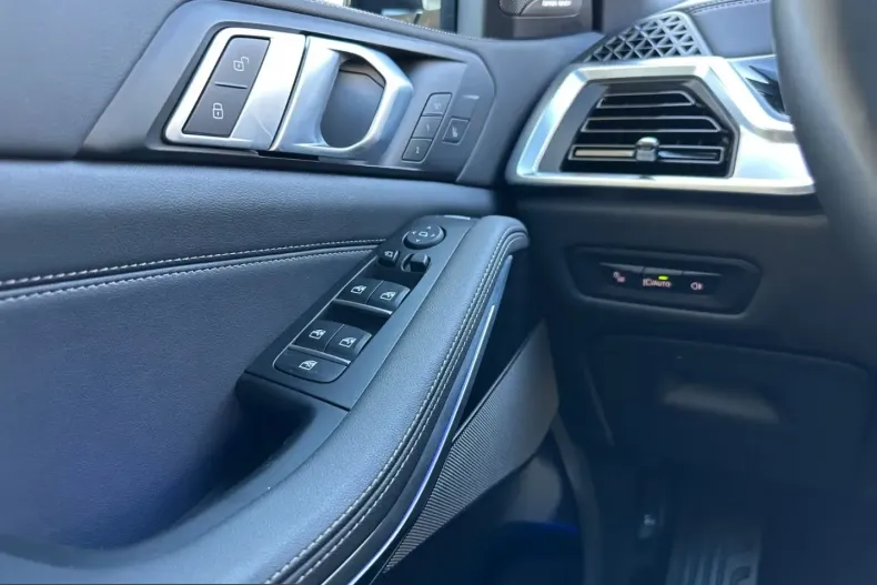BMW X5 (Seria X) din 2025 cu 35.911 km - oferta BMW215514 - foto 21