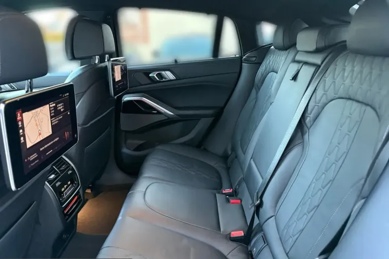 BMW X6 (Seria X) din 2023 cu 60.600 km - oferta BMW215532 - foto 10
