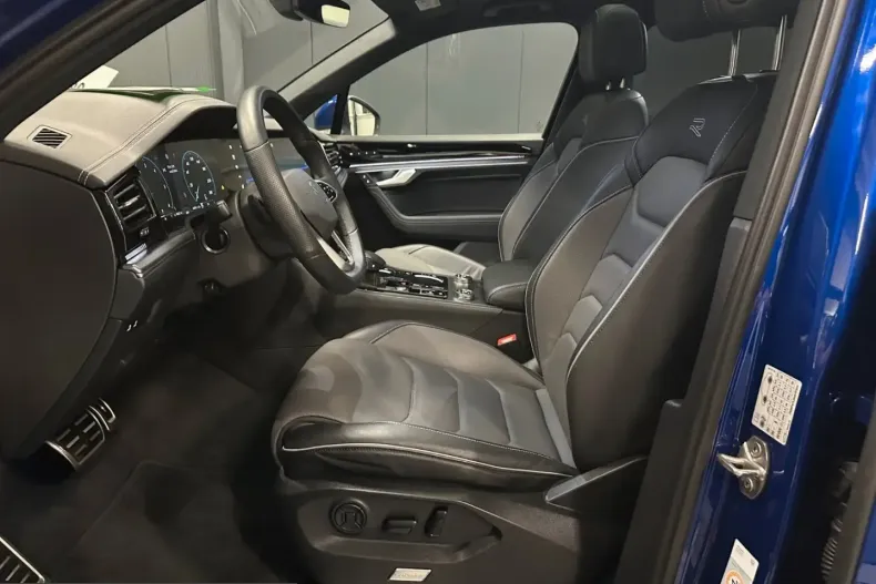Volkswagen Touareg din 2023 cu 65.850 km - oferta VOL215538 - foto 16