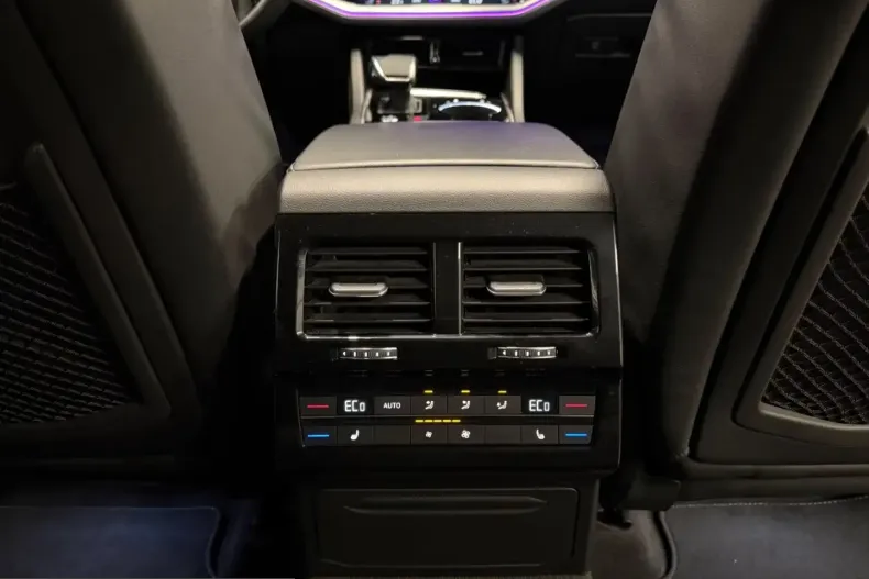 Volkswagen Touareg din 2021 cu 78.100 km - oferta VOL215541 - foto 23
