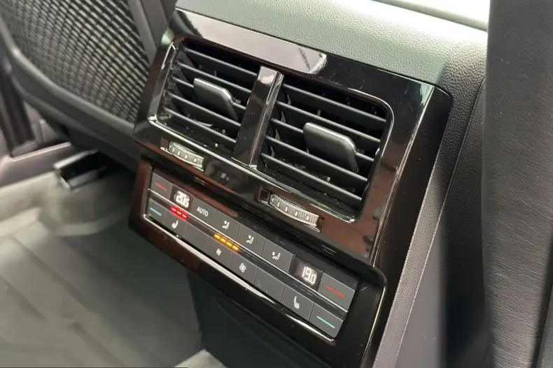 Volkswagen Touareg din 2021 cu 72.177 km - oferta VOL215544 - foto 15