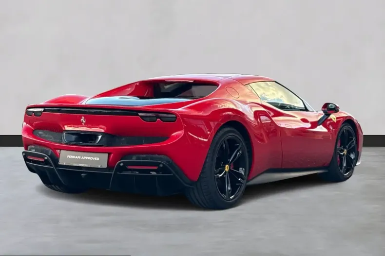 Ferrari 296 GTB din 2024 cu 2.100 km - oferta FER215562 - foto 5