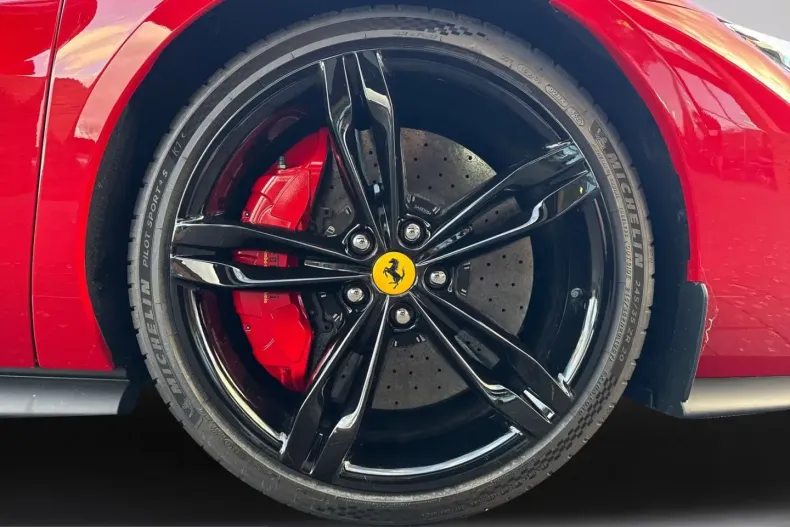 Ferrari 296 GTB din 2024 cu 2.100 km - oferta FER215562 - foto 10