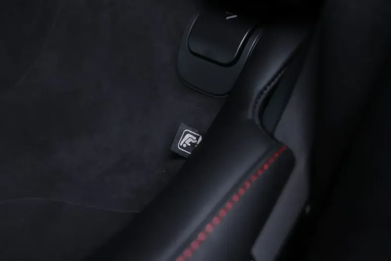 Ferrari Purosangue din 2025 cu 1.600 km - oferta FER215563 - foto 28