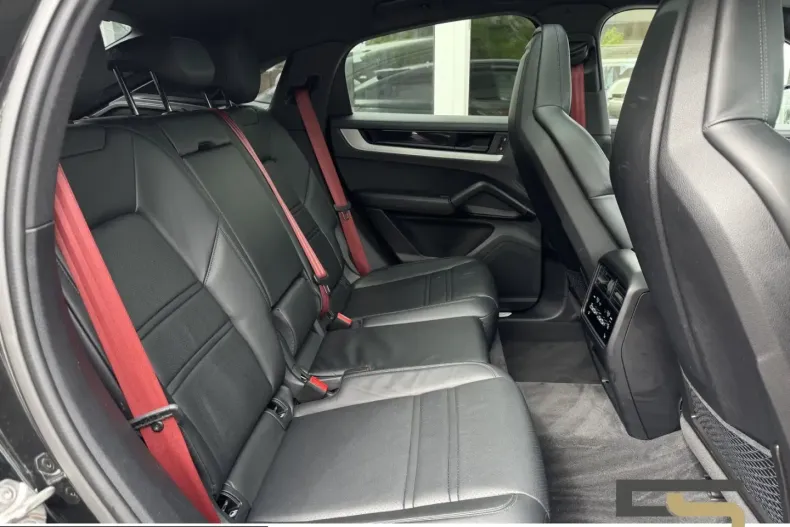 Porsche Cayenne din 2024 cu 39.854 km - oferta POR215565 - foto 18