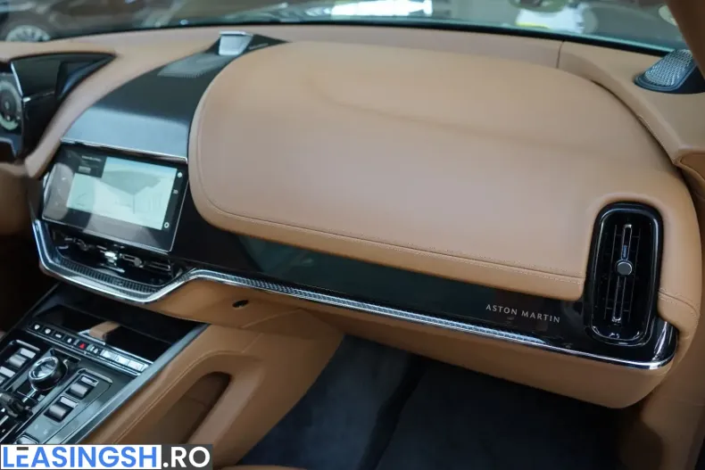Aston Martin DBX din 2025 cu 9.864 km - oferta AST215574 - foto 39