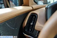 Aston Martin DBX din 2025 cu 9.864 km - oferta AST215574 - foto 40