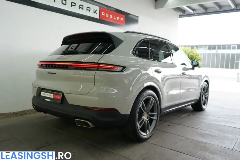 Porsche Cayenne din 2024 cu 12.235 km - oferta POR215585 - foto 9