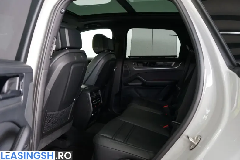 Porsche Cayenne din 2024 cu 12.235 km - oferta POR215585 - foto 32
