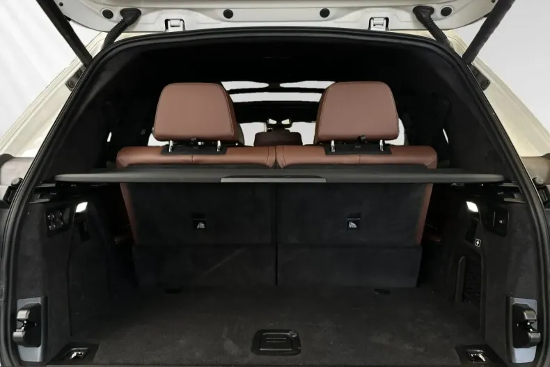 BMW X7 (Seria X) din 2025 cu 11.710 km - oferta BMW215599 - foto 18