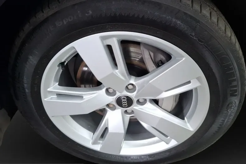 Audi Q5 din 2025 cu 19.648 km - oferta AUD215601 - foto 7