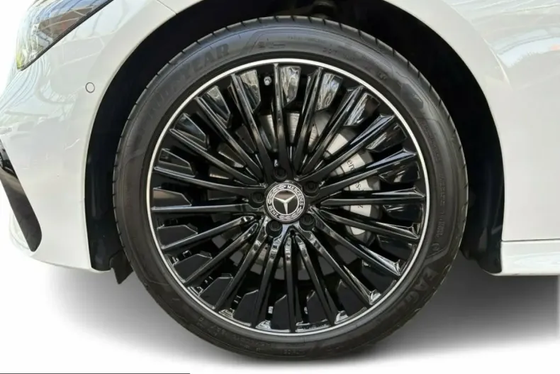 Mercedes-Benz CLE 300 (Clasa CLE) din 2024 cu 19.950 km - oferta MER215607 - foto 9