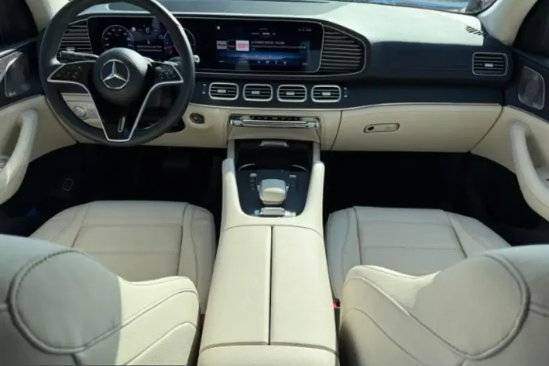 Mercedes-Benz GLE 450 (Clasa GLE) din 2023 cu 23.000 km - oferta MER215612 - foto 10