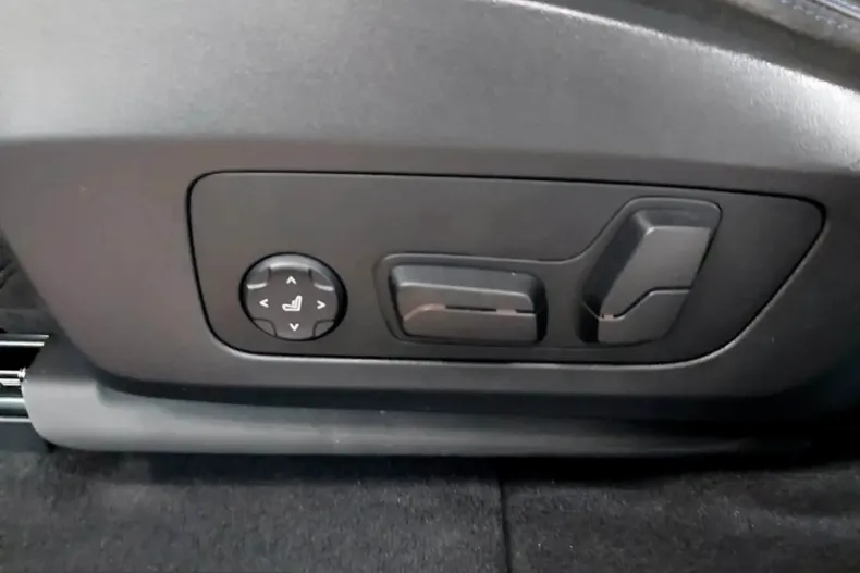 BMW X1 (Seria X) din 2024 cu 12.800 km - oferta BMW215621 - foto 13