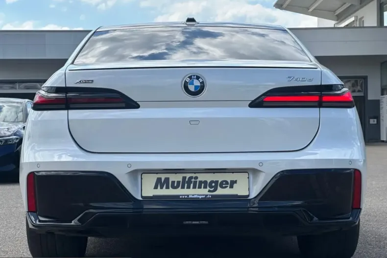 BMW 740 (Seria 7) din 2025 cu 7.099 km - oferta BMW215641 - foto 7