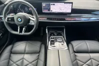 BMW 740 (Seria 7) din 2025 cu 7.099 km - oferta BMW215641 - foto 11
