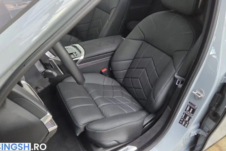 BMW 740 (Seria 7) din 2025 cu 5.950 km - oferta BMW215645 - foto 15