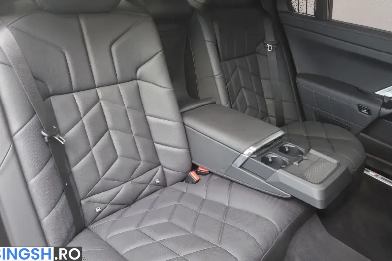 BMW 740 (Seria 7) din 2025 cu 5.950 km - oferta BMW215645 - foto 25