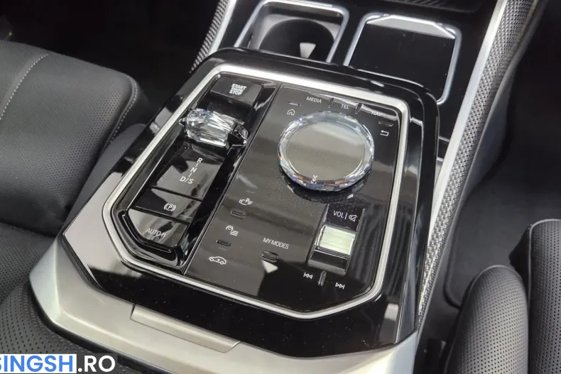 BMW 740 (Seria 7) din 2025 cu 5.950 km - oferta BMW215645 - foto 32
