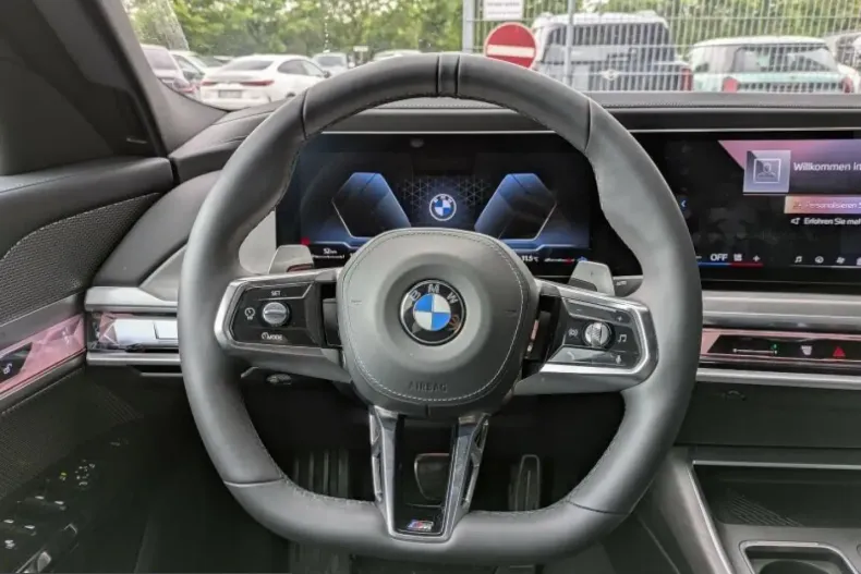 BMW 740 (Seria 7) din 2025 cu 28.182 km - oferta BMW215649 - foto 9