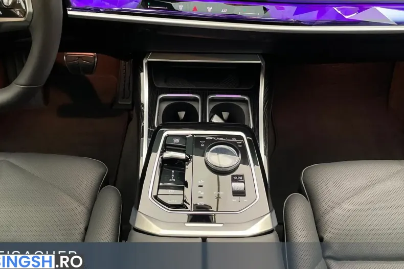 BMW 740 (Seria 7) din 2025 cu 8.206 km - oferta BMW215652 - foto 11