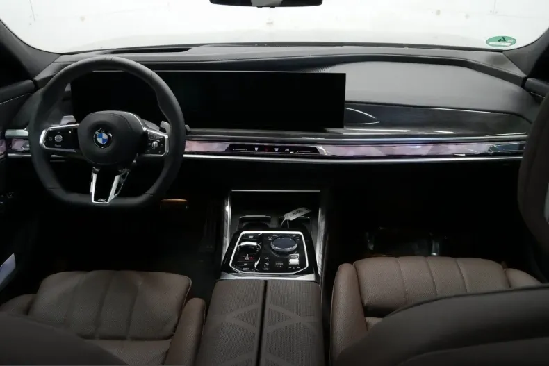 BMW 740 (Seria 7) din 2025 cu 1.900 km - oferta BMW215654 - foto 6