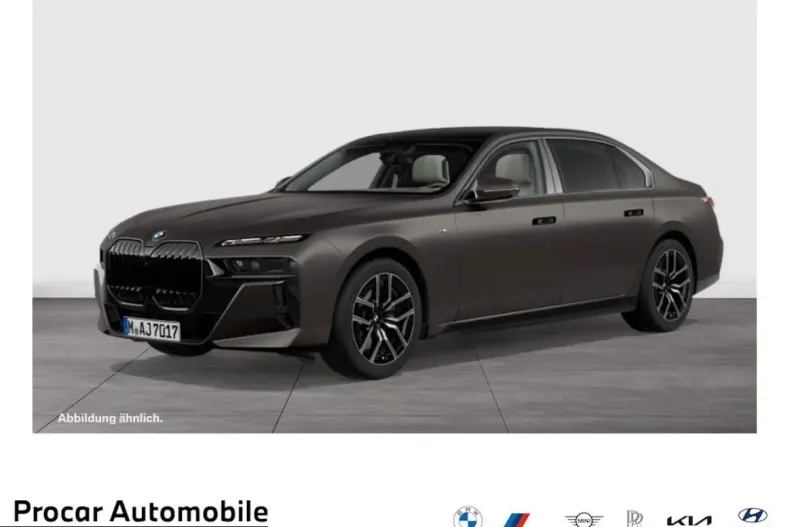 BMW 740 (Seria 7) din 2025 cu 17.980 km - oferta BMW215656 - foto 1
