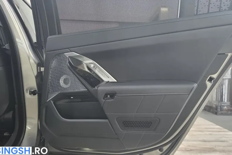 BMW 740 (Seria 7) din 2025 cu 6.200 km - oferta BMW215658 - foto 25