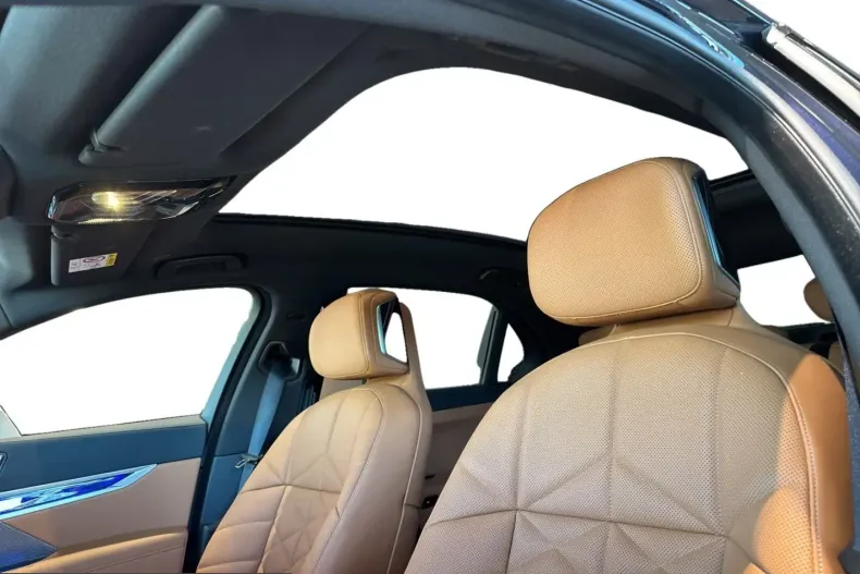 BMW 740 (Seria 7) din 2025 cu 6.016 km - oferta BMW215663 - foto 13