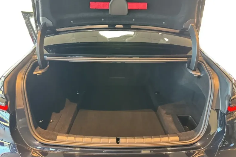 BMW 740 (Seria 7) din 2025 cu 6.016 km - oferta BMW215663 - foto 18