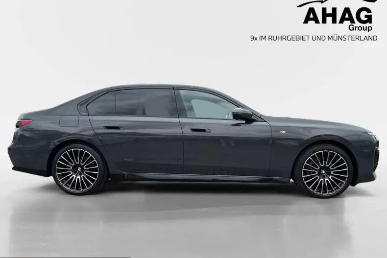 BMW 740 (Seria 7) din 2025 cu 24.398 km - oferta BMW215664 - foto 3