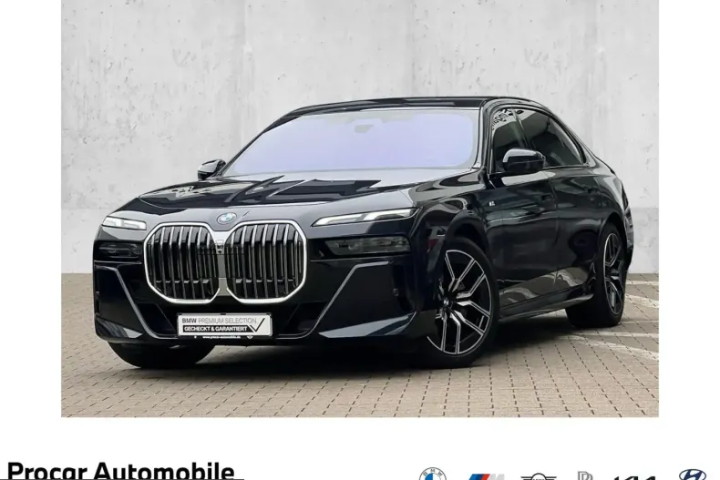 BMW 740 (Seria 7) din 2025 cu 24.557 km - oferta BMW215665 - foto 1