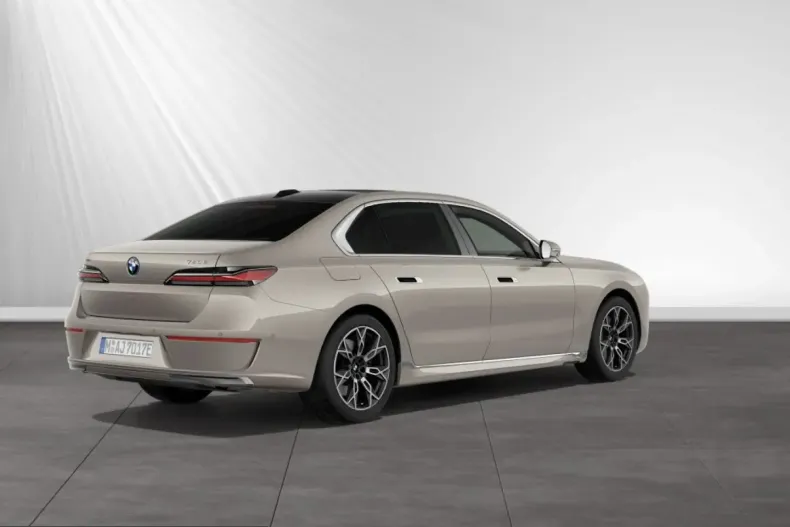 BMW 750 (Seria 7) din 2025 cu 24.600 km - oferta BMW215672 - foto 2