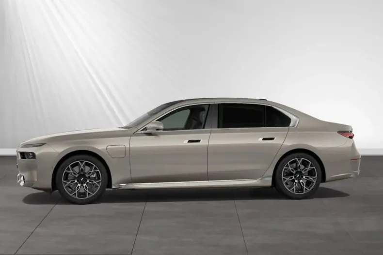 BMW 750 (Seria 7) din 2025 cu 24.600 km - oferta BMW215672 - foto 5