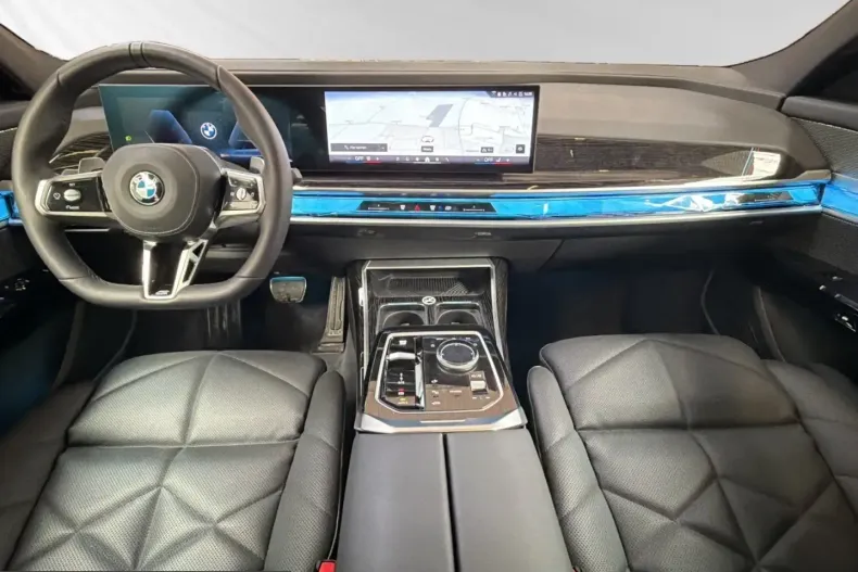 BMW 740 (Seria 7) din 2025 cu 24.900 km - oferta BMW215674 - foto 7