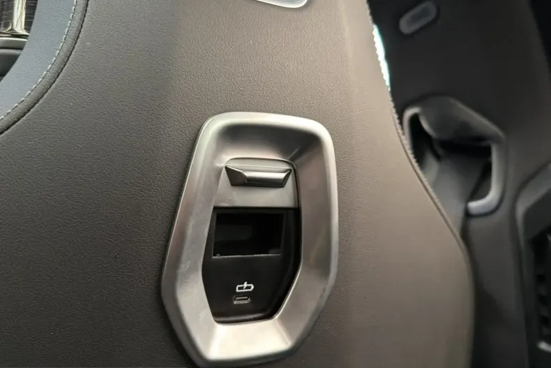 BMW 740 (Seria 7) din 2025 cu 24.900 km - oferta BMW215674 - foto 17