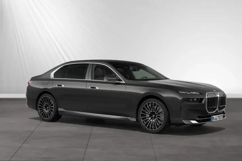 BMW 750 (Seria 7) din 2025 cu 42.150 km - oferta BMW215677 - foto 9