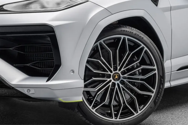 Lamborghini Urus din 2025 cu 5.800 km - oferta LAM215683 - foto 18