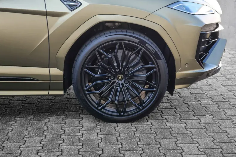 Lamborghini Urus din 2025 cu 8.550 km - oferta LAM215685 - foto 9