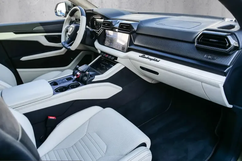 Lamborghini Urus din 2025 cu 8.550 km - oferta LAM215685 - foto 17