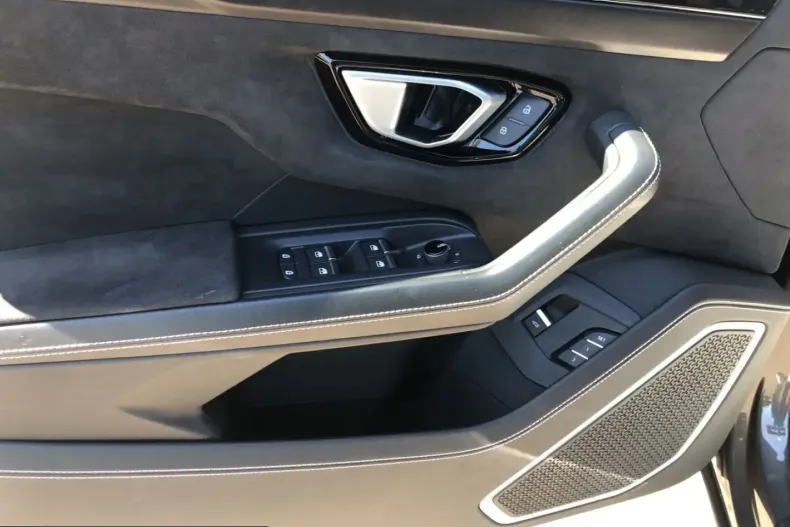 Lamborghini Urus din 2021 cu 74.000 km - oferta LAM215686 - foto 18