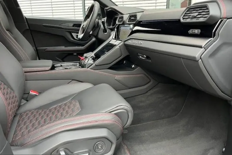 Lamborghini Urus din 2021 cu 38.745 km - oferta LAM215687 - foto 23