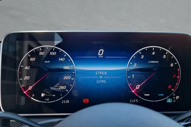 Mercedes-Benz CLE 300 (Clasa CLE) din 2025 cu 11.782 km - oferta MER215689 - foto 10