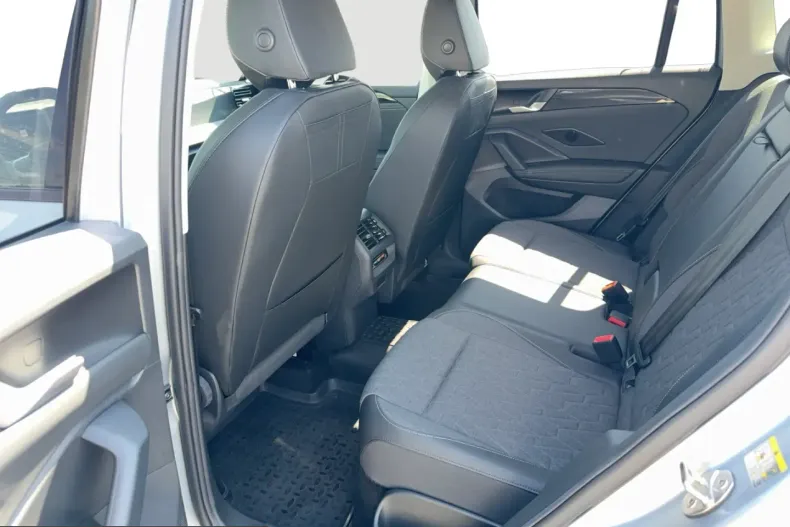 Volkswagen Tiguan din 2024 cu 13.145 km - oferta VOL215691 - foto 12