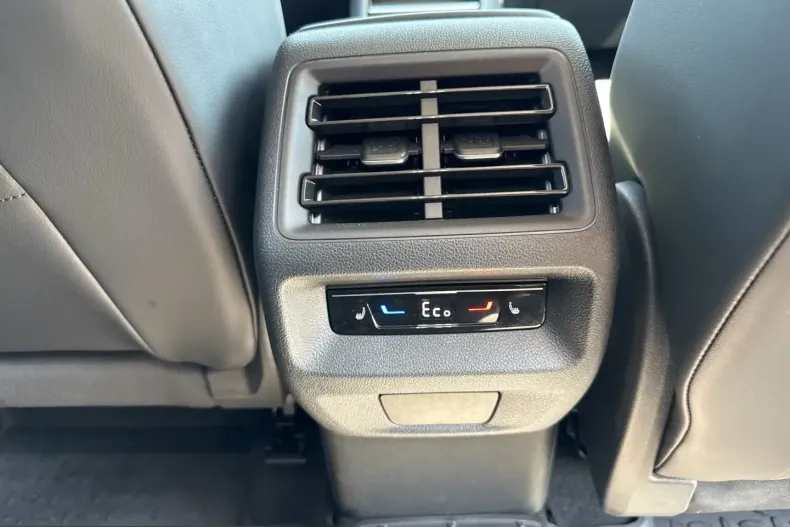 Volkswagen Tiguan din 2024 cu 13.145 km - oferta VOL215691 - foto 15