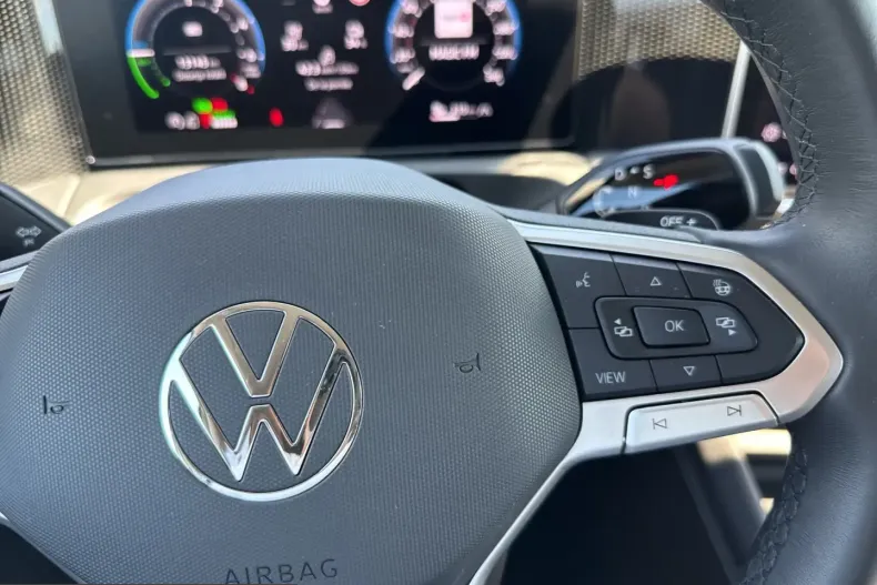Volkswagen Tiguan din 2024 cu 13.145 km - oferta VOL215691 - foto 17